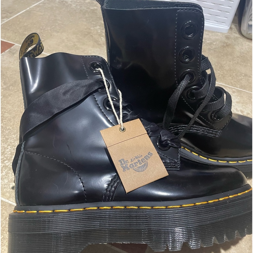 Black Dr. Martens size 7 platform style